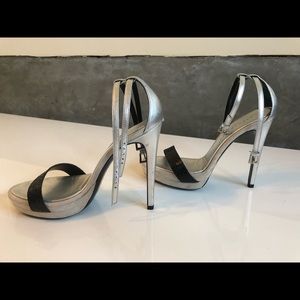 Gorgeous Barbara Bui Ankle Strap Heels